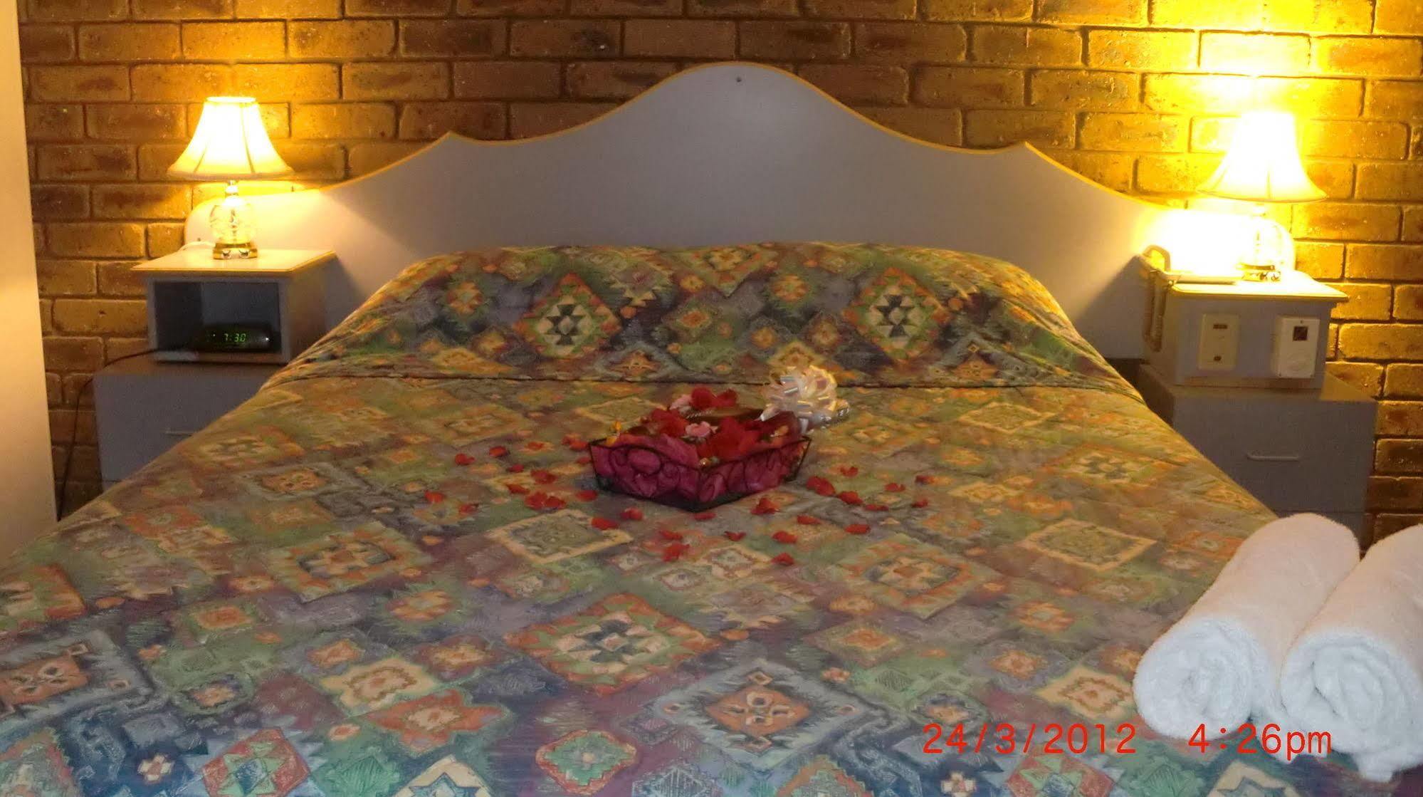 Tooleybuc Motel Ngoại thất bức ảnh